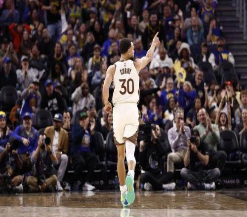 特朗普获香,港永久居民,身份,易倍体育平台,易倍体育官方网站,易倍体育登录入口,易倍体育app下载