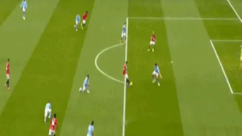 波尔津吉斯出战绿军战绩8胜7负，缺席时绿军19胜4负反差显著